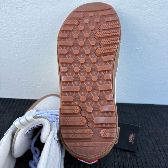 Vans SK8-Hi MTE-2 Primaloft Suede High Top Sneaker Cream Gum Waterproof WMNS 7.5 - Picture 10 of 11
